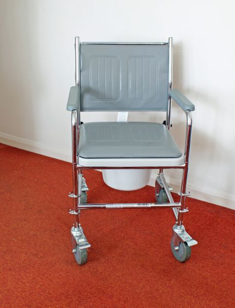 Cost of Commode Replacement in Clearwater